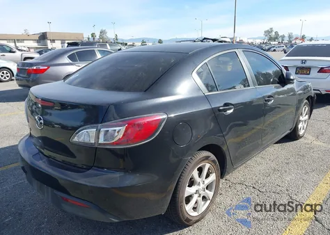 2011 Mazda Mazda3 I Touring z USA, uszkodzony, nr VIN JM1BL1VG0B1452135